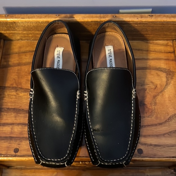 Men, size 9, black casual shoe - Picture 2 of 5